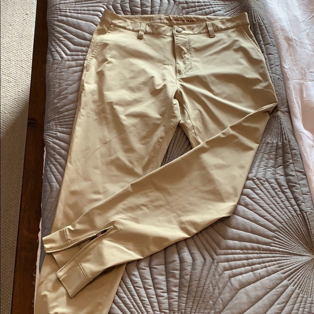 Rhône khaki commuter jogger